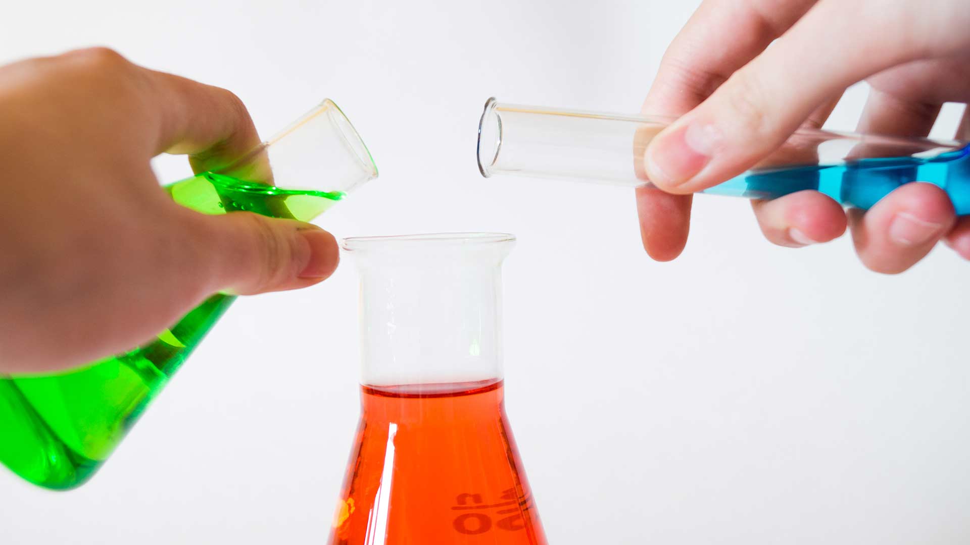 4 Awesome Summer Science Experiments and Activities for Kids