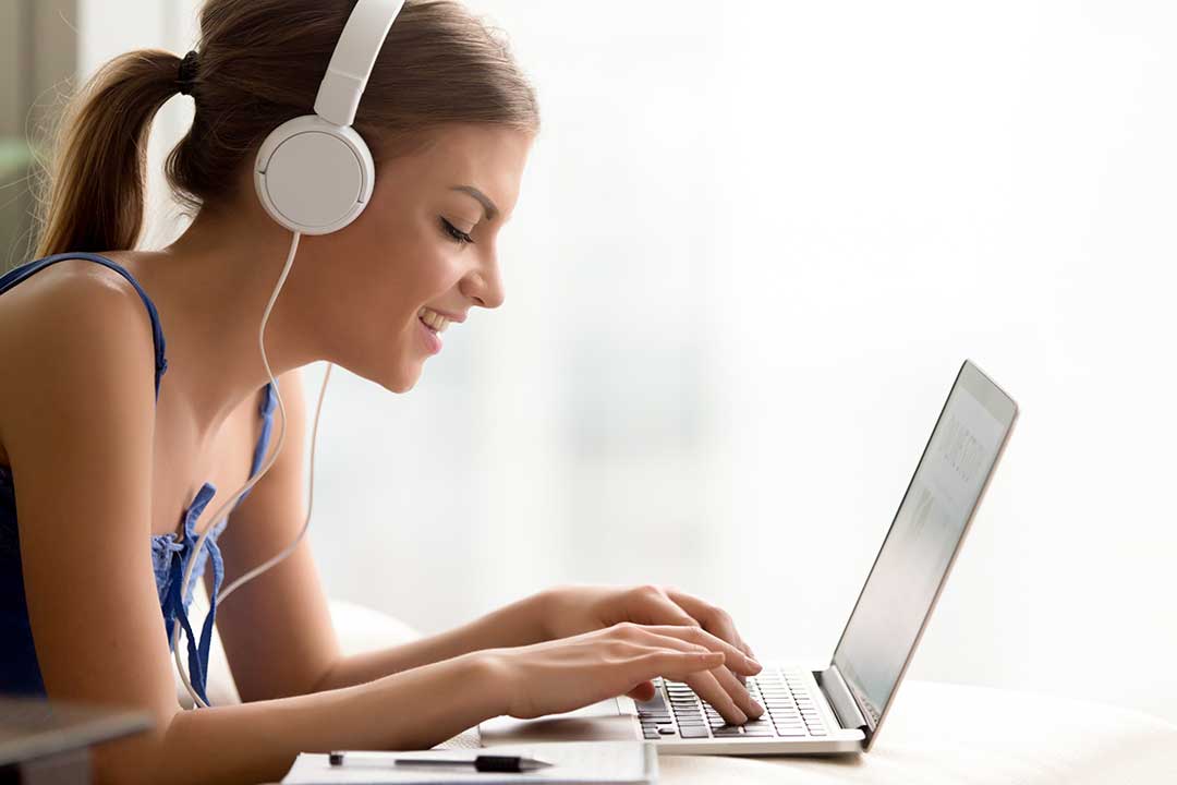 The Best Music for Students While Writing an Essay
