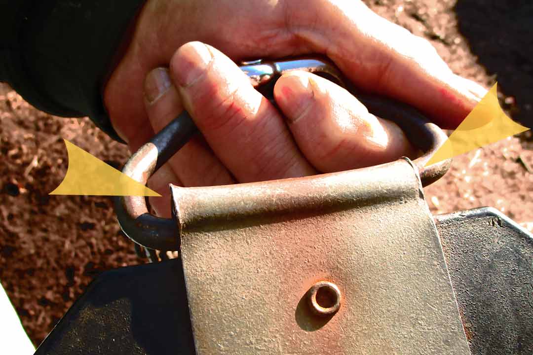 sharp parts on swing seat