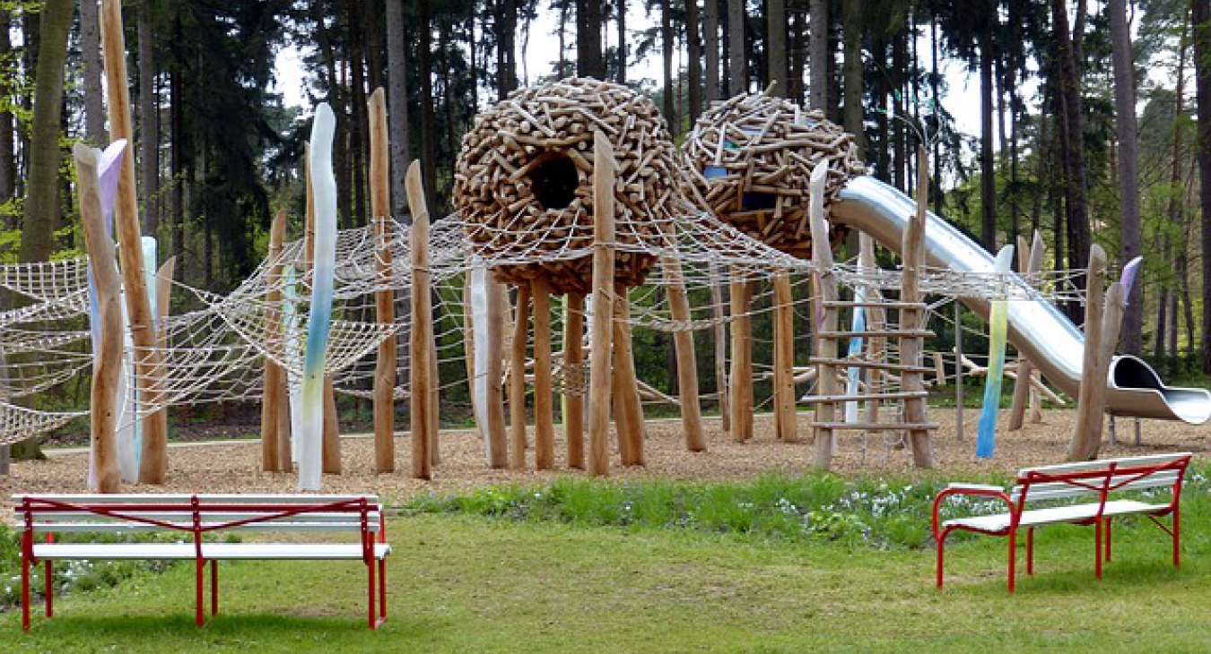 rope climbing structure playground