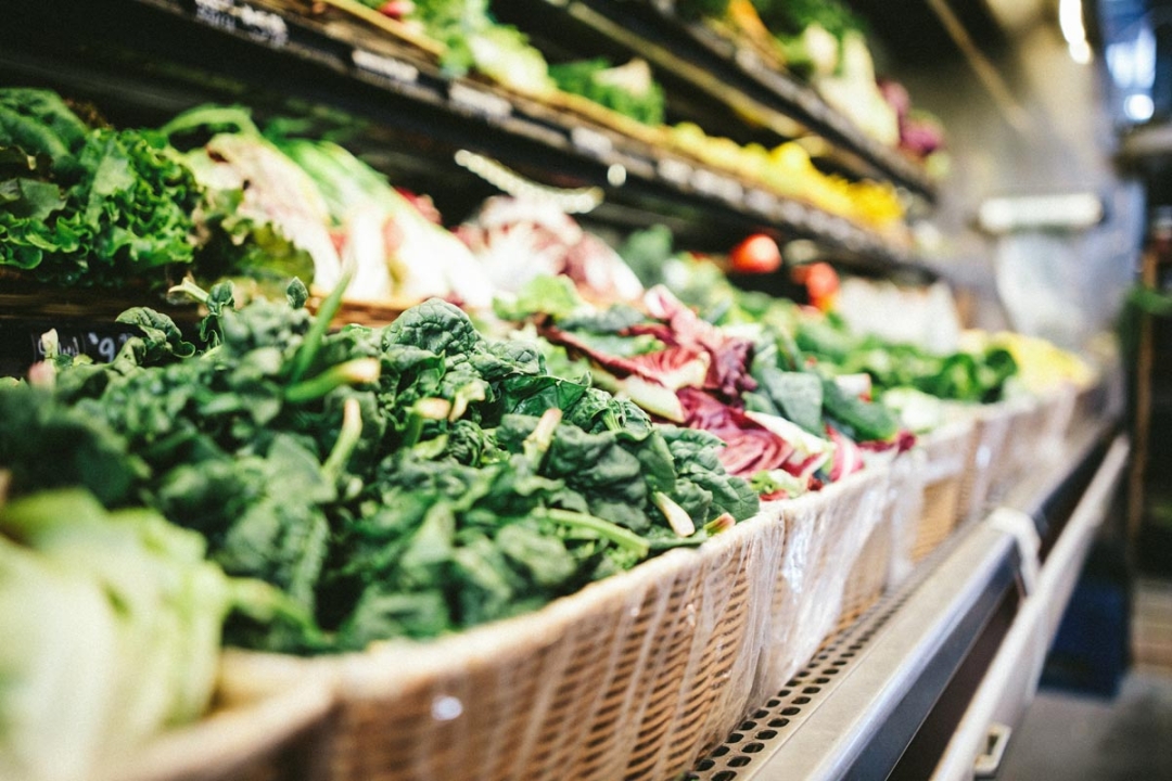 Teaching Children About Eating Seasonal Food