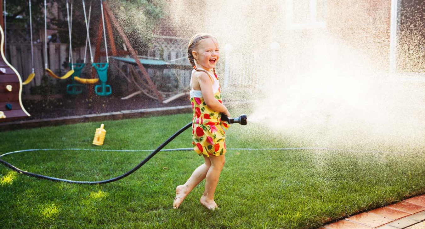 What Kind of Backyard Can Give Happiness to Your Children?