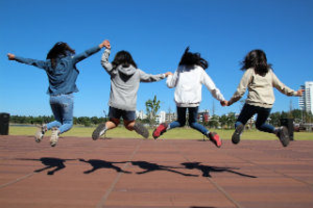 7 Elements of Play: Spinning