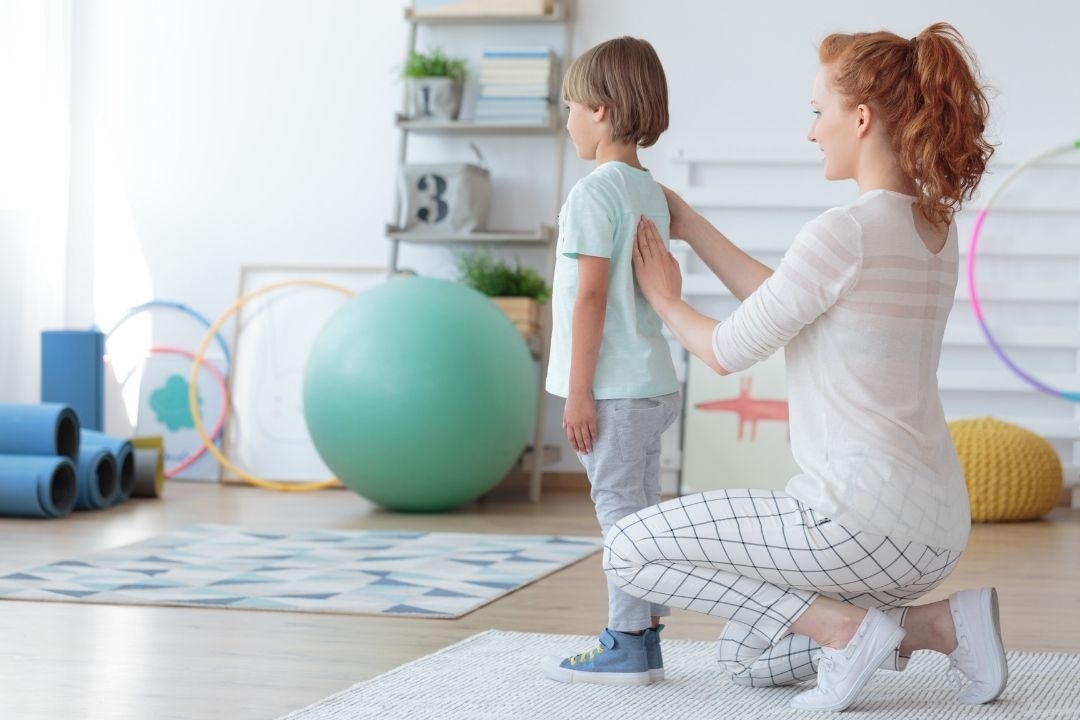 Why Schools Should Be Screening Children for Scoliosis