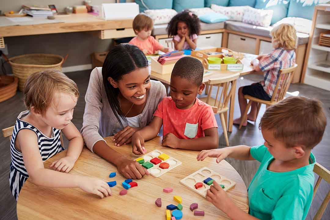 4 Tips For Choosing A Playgroup For Your Child