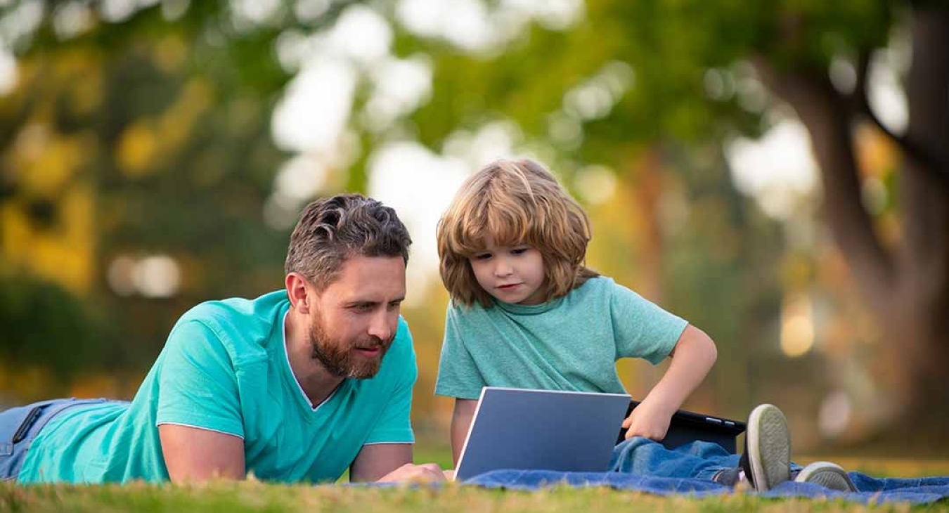 Ways to Get Tech-Loving Kids to Play Outside