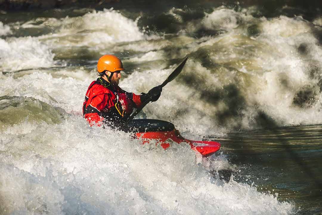 10 Unique Watersports and Water Activities