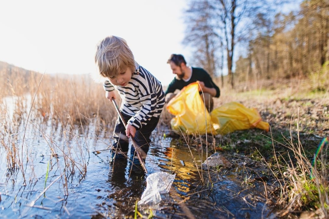Why It’s Important To Teach Kids To Volunteer