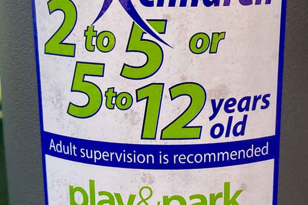 Playground Safety Signs & Labels