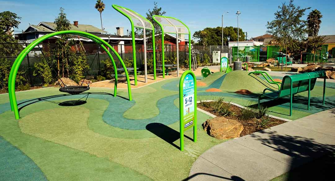 Wood vs. Metal Playgrounds – Which to Choose?
