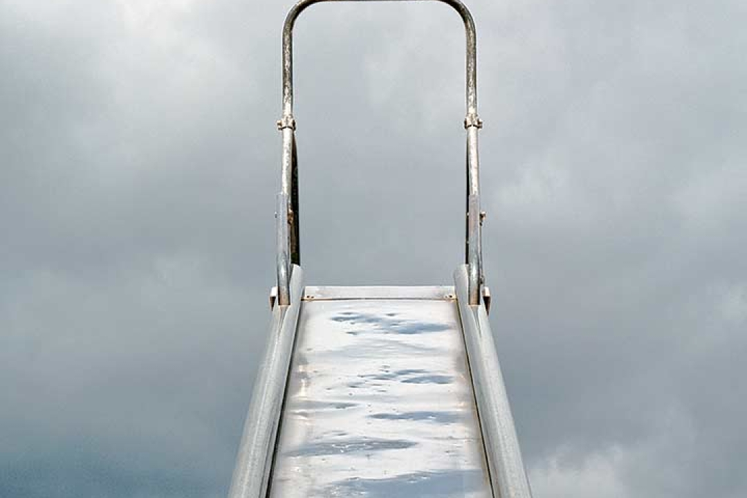 9 Things You No Longer See on Playgrounds