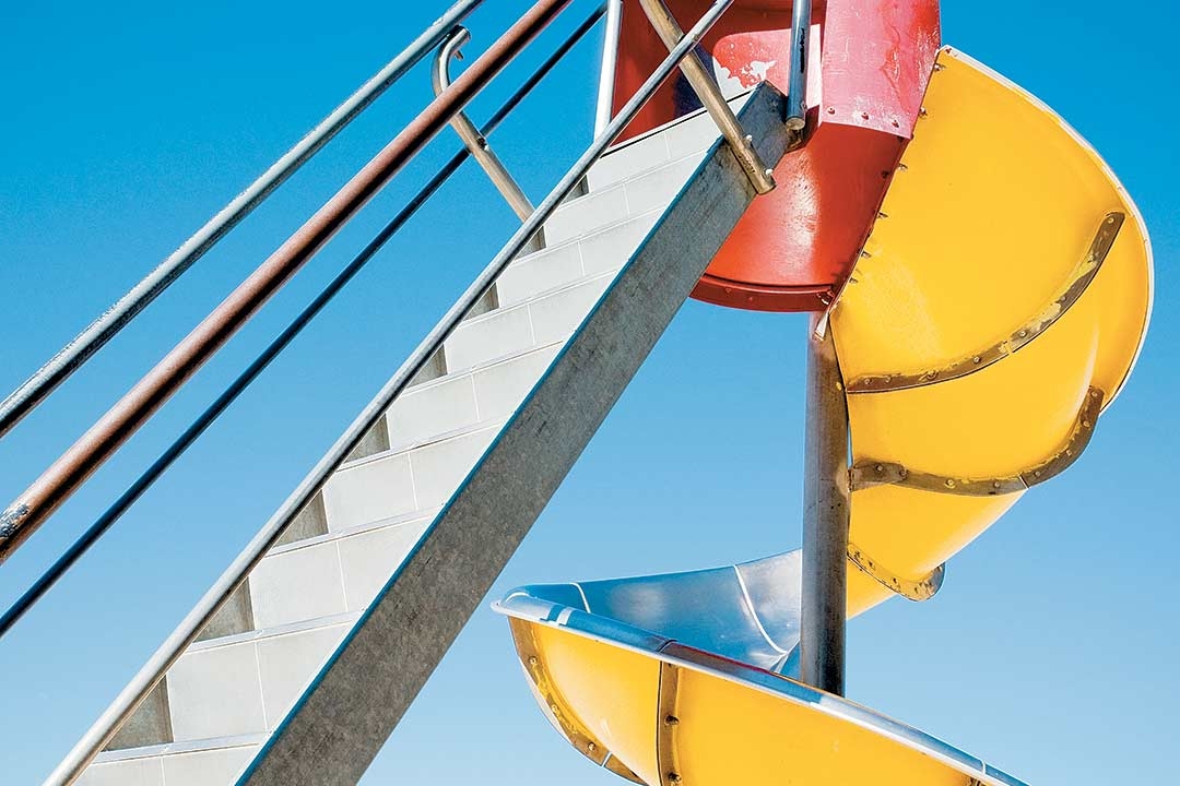 9 Things You No Longer See on Playgrounds