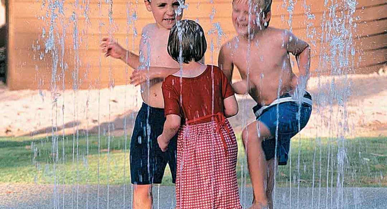 Wild About The Phoenix Zoo’s Spray Parks
