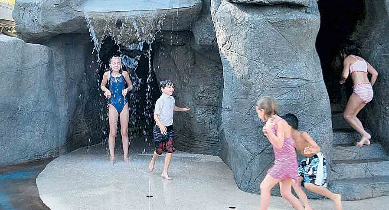 Wild About The Phoenix Zoo’s Spray Parks