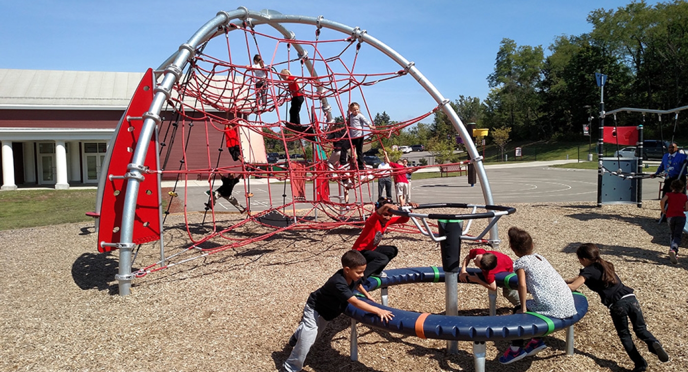 YOCCA Playgrounds + Outdoor Fitness