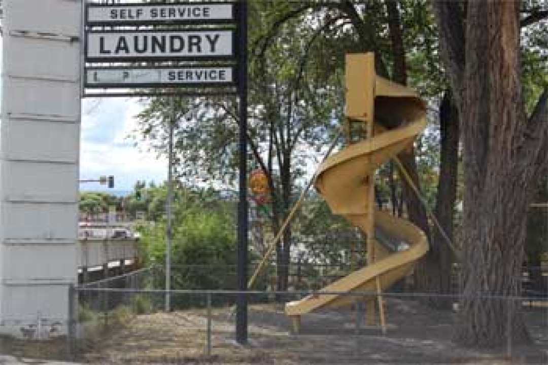 Laundromat playground