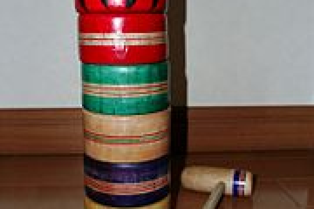 Darumaotoshi(w:ja:だるま) Photographed on 7 January 2006. Source: Photographed by Bpw