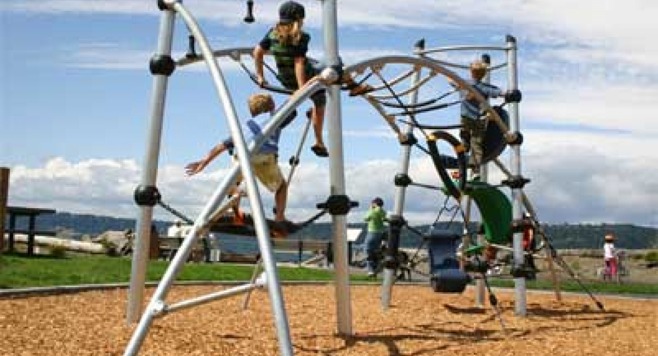 Challenging deckless playground by KOMPAN