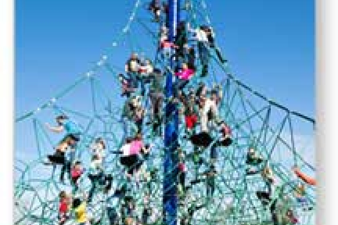 World's Tallest Pyramid Net by Dynamo
