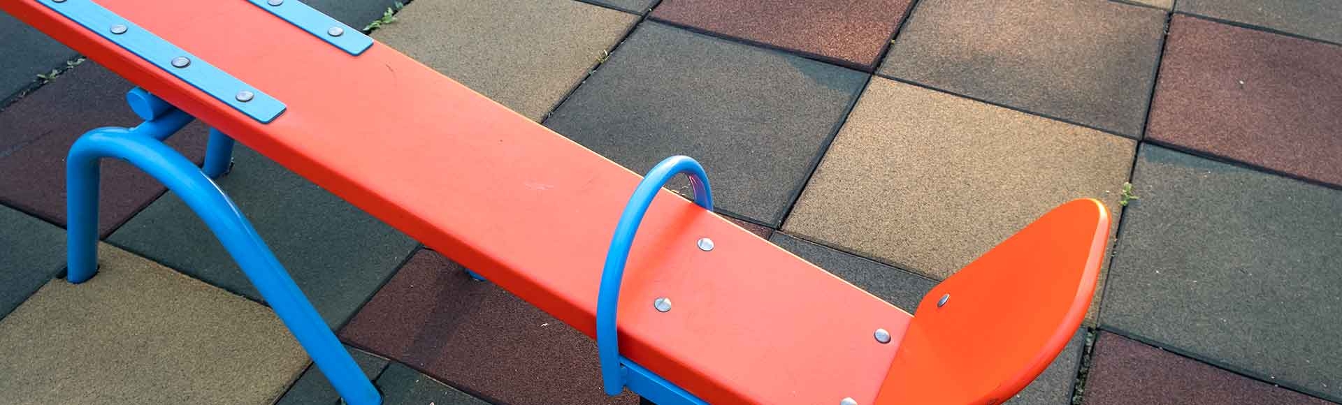 How To Avoid Slip & Fall Injuries On The Playground