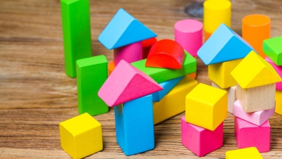 Wooden vs. Plastic Toys For Kids