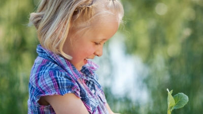 Teach children to garden